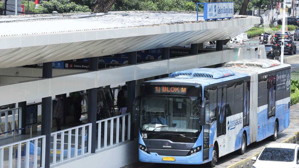 Kemacetan JORR Sebabkan Keterlambatan Bus Transjakarta