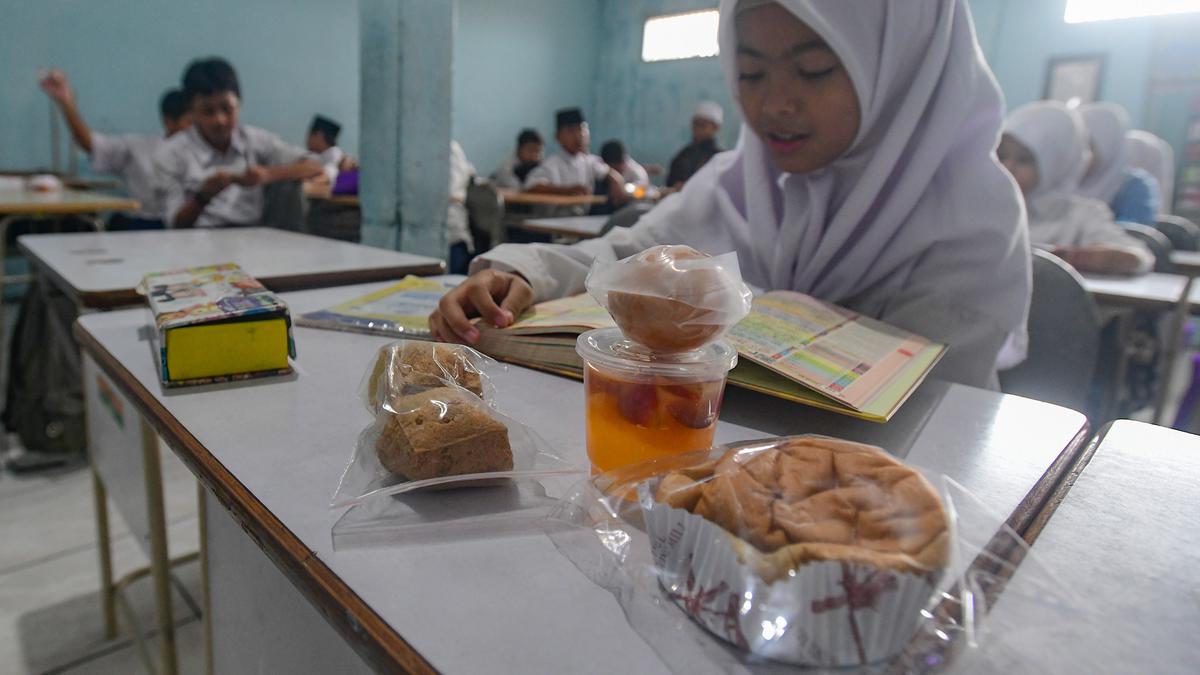 Evaluasi Menu MBG Diperlukan Agar Siswa SD Mau Menghabiskan Makanan