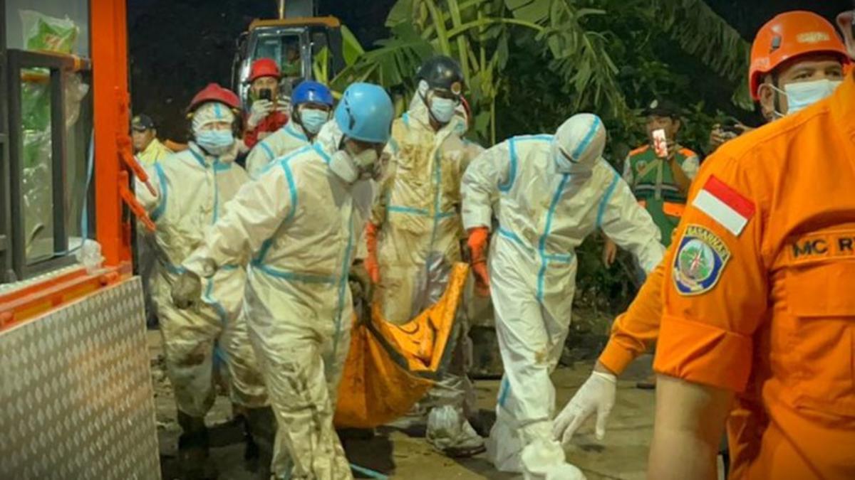 Longsor Tewaskan 6 Orang, 1 Korban Masih Dicari