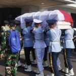 Jenazah Juwono Sudarsono Disemayamkan di Kemhan Sebelum Dimakamkan