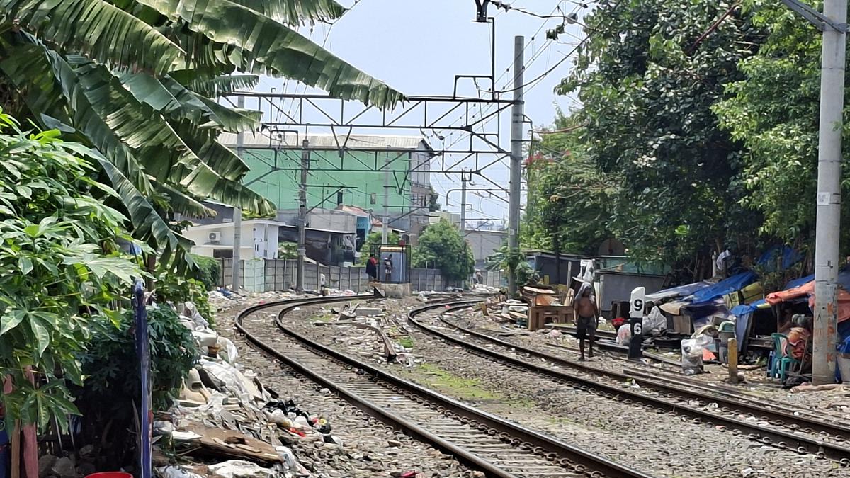 Huntara Bantaran Rel Senen Rampung, Siap Huni Juni 2026
